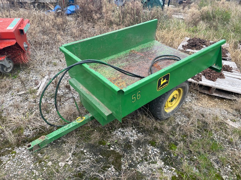 Wagons  John Deere Hydraulic Dump Wagon Photo