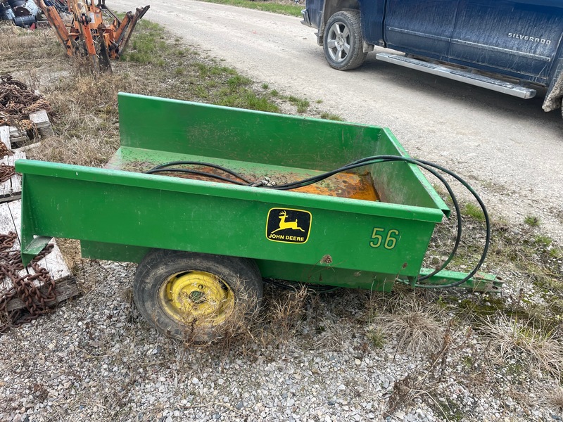 Wagons  John Deere Hydraulic Dump Wagon Photo