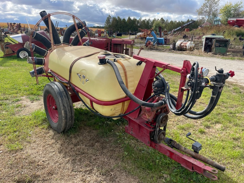 Chemical/Fertilizer Application  Hardi Orchard Mist Sprayer - 800L Photo