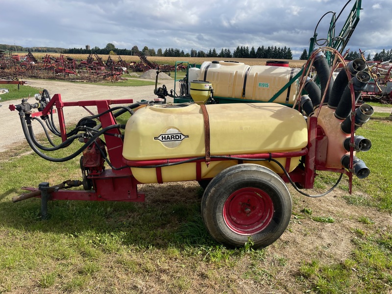 Chemical/Fertilizer Application  Hardi Orchard Mist Sprayer - 800L Photo