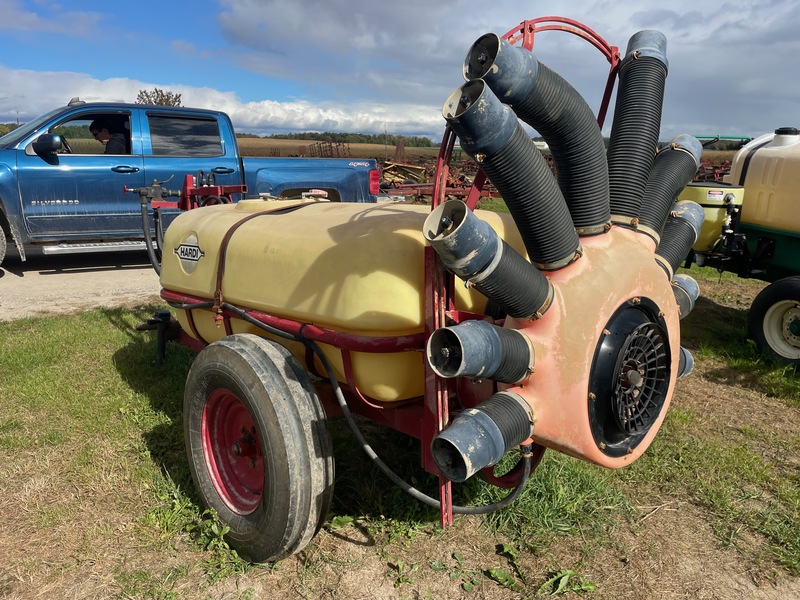 Chemical/Fertilizer Application  Hardi Orchard Mist Sprayer - 800L Photo