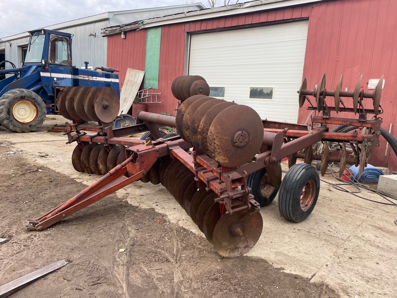 Tillage - Discs  Ford 18' Heavy Duty Disc Photo