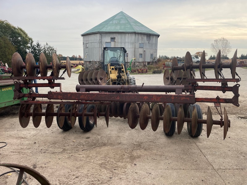 Tillage - Discs  Ford 18' Heavy Duty Disc Photo