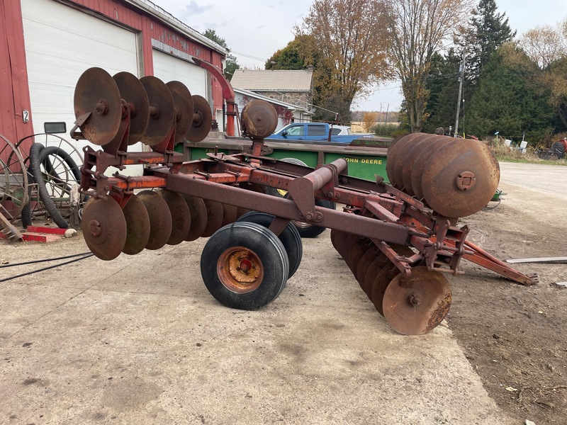 Tillage - Discs  Ford 18' Heavy Duty Disc Photo