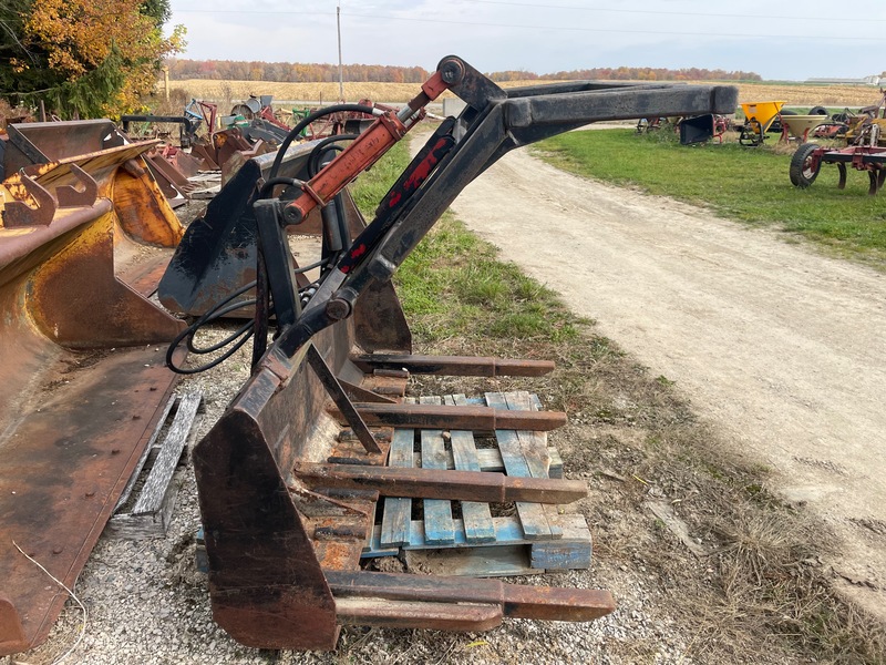 Attachments  Frey Grapple Bucket for Brush or Logs Photo