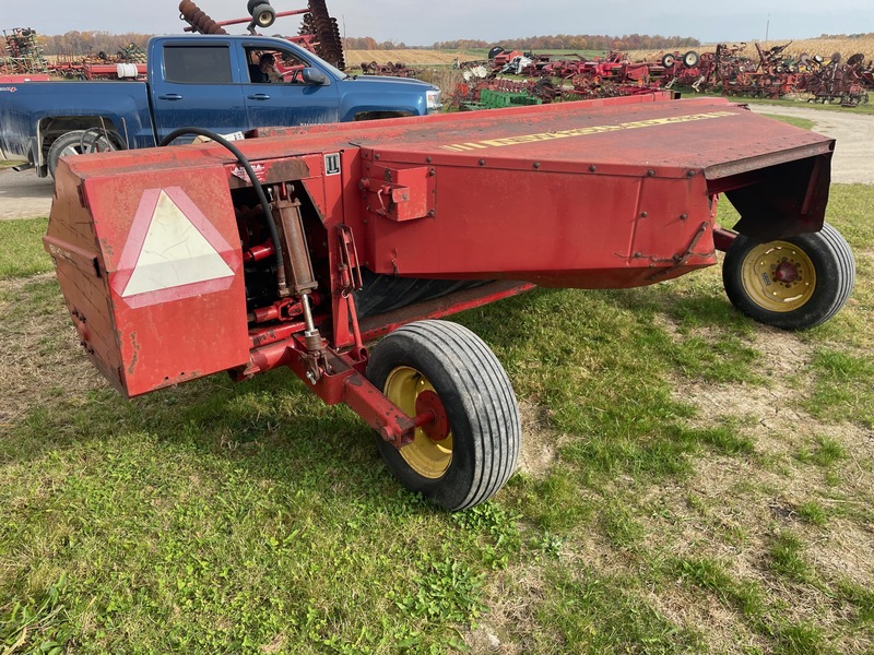 Hay/Forage/Livestock  New Holland 492 Haybine Photo