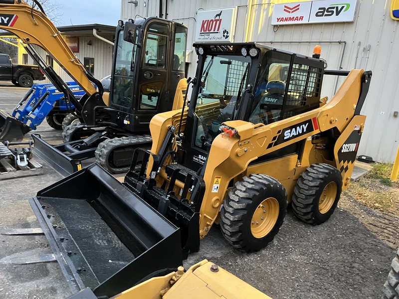 Sany SS270V Skid Steer Loader 