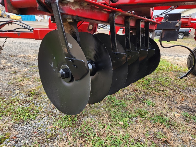 Discs  Case IH 3900 Disc Photo