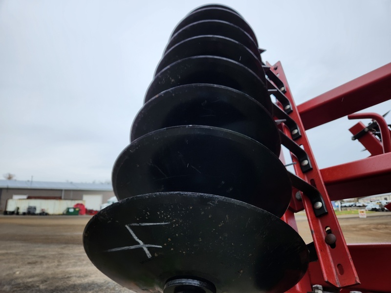 Discs  Case IH 3900 Disc Photo