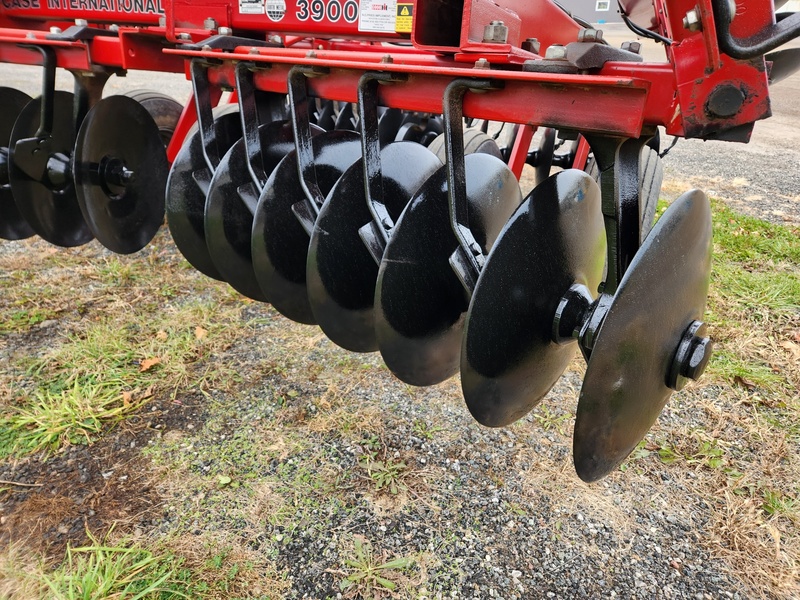 Discs  Case IH 3900 Disc Photo