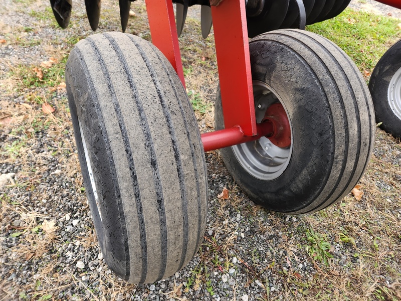 Discs  Case IH 3900 Disc Photo