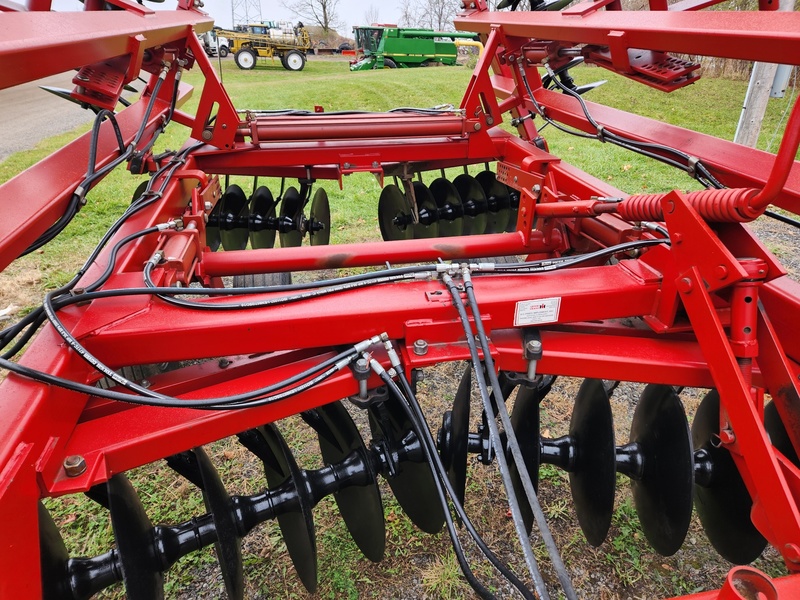 Discs  Case IH 3900 Disc Photo