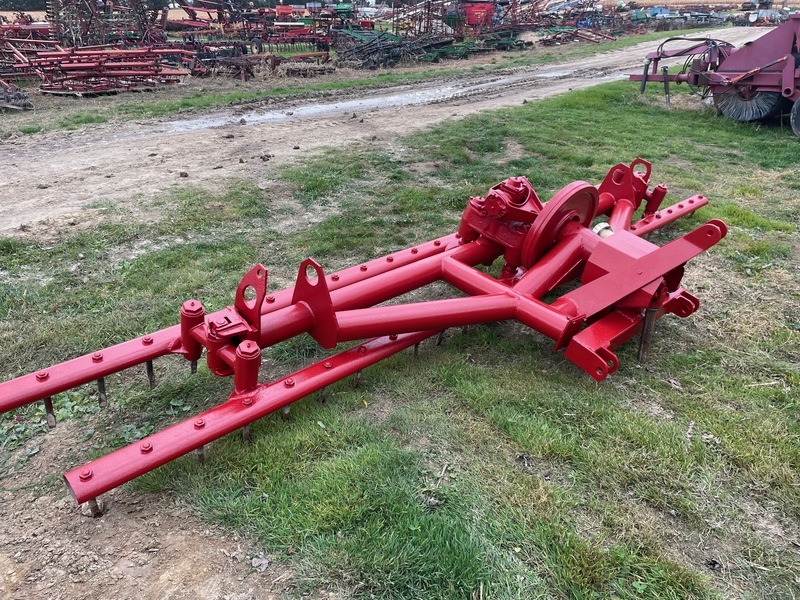 Attachments  Vicon 3pth PTO Power Harrow 13' Photo