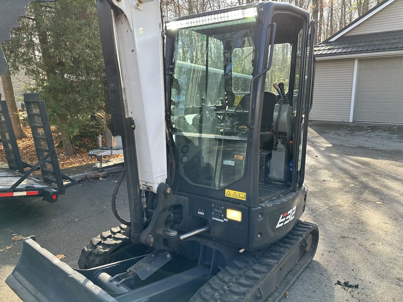 Bobcat E32 Excavator Package Deal 