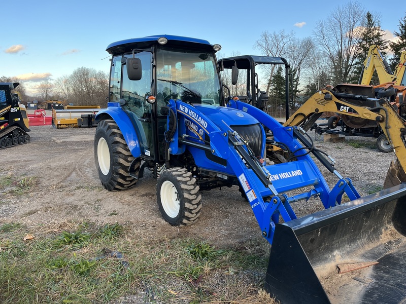 New Holland Boomer 40 Tractor /Cab/Loader - only 150hrs