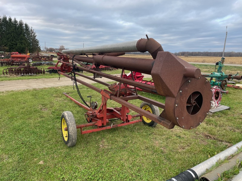 Manure Equipment  Nuhn Manure Pump - 6" x 17' Photo