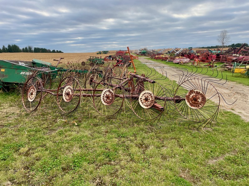 Hay/Forage/Livestock  10 Wheel Rake - 3 Point Hitch Photo