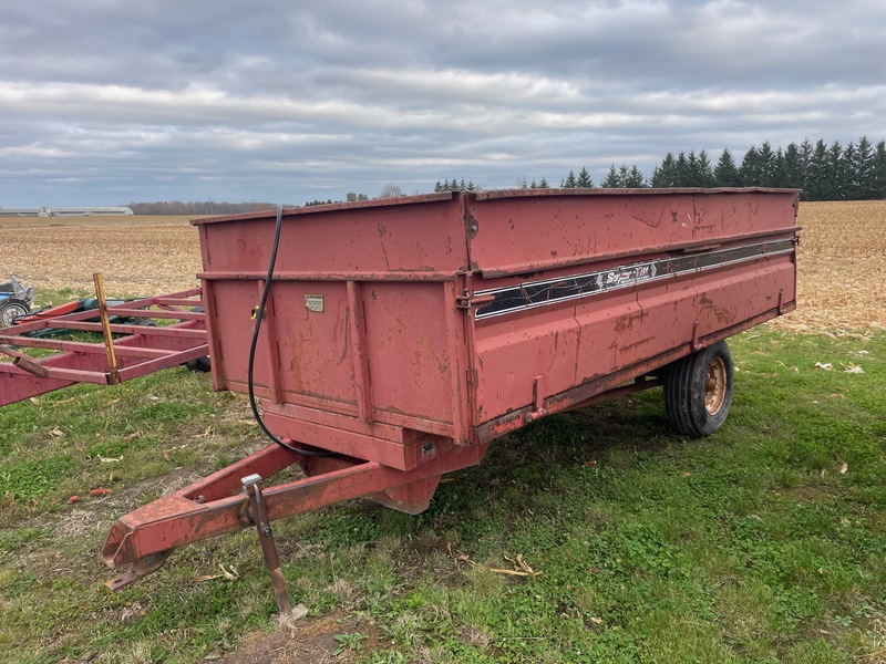 Wagons  Weber Super Tilt | Hydraulic Dump Box + Removable Sides | 6.5ft x 14ft Photo