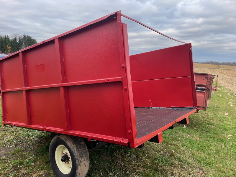 Wagons  Weber Hydraulic Dump Trailer | 7ft x 10ft Photo