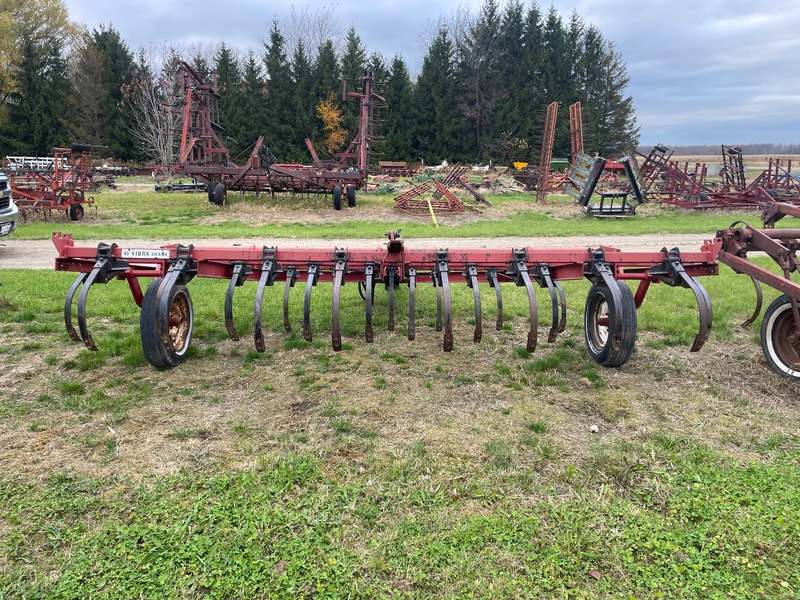 Tillage - Cultivators  International Harvester 45 Cultivator - 13ft - C-Shanks Photo