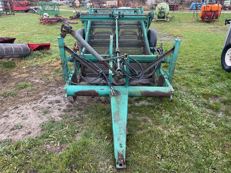 Vegetable Equipment  Willsie 2 Row Potato Digger Photo