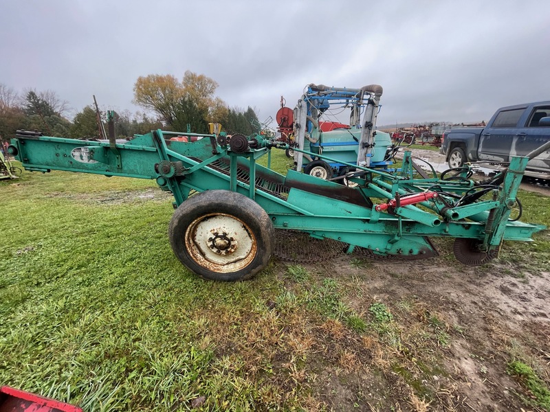 Vegetable Equipment  Willsie 2 Row Potato Digger Photo