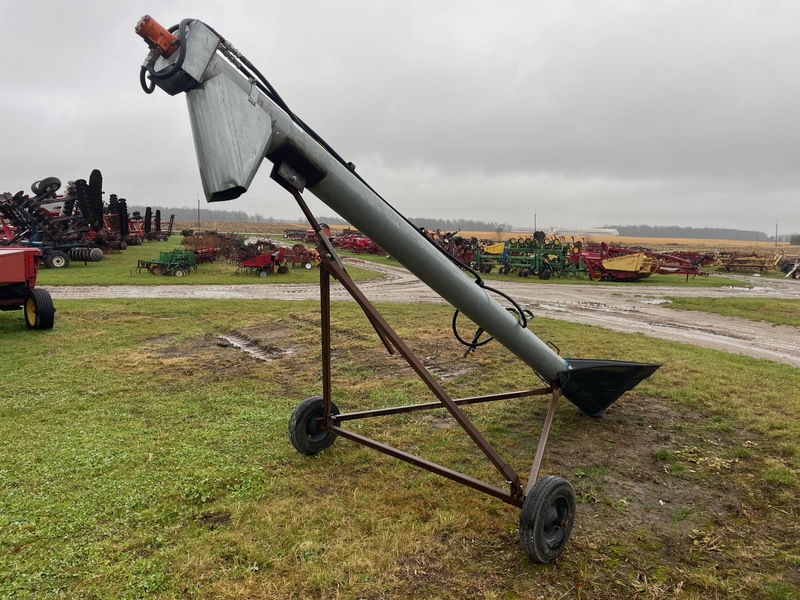 Augers/Conveyers  JG Transfer Auger - Hydraulic Drive - 8" x 12' Photo