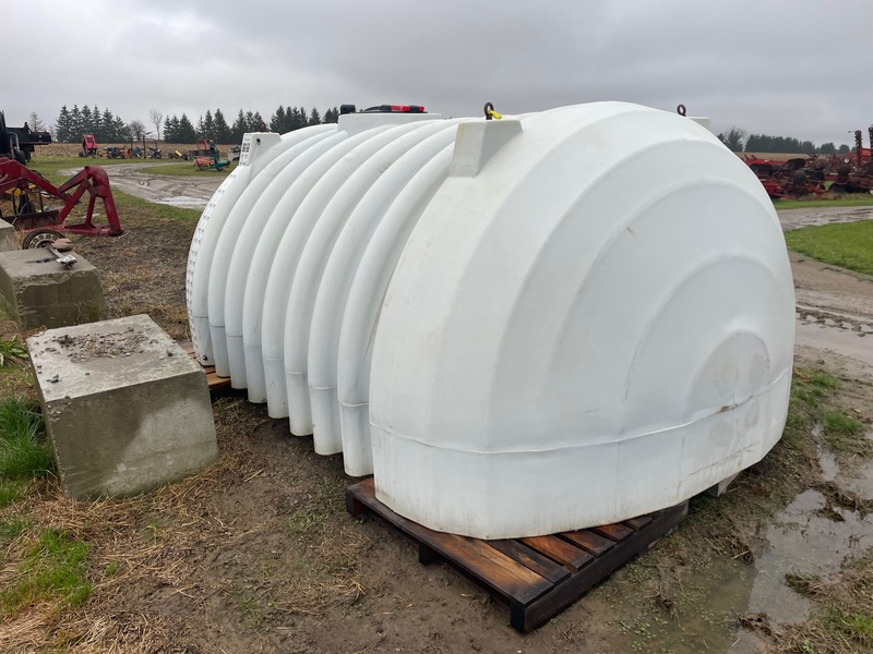 Miscellaneous  Liquid Tank - 2500 Gallons Photo