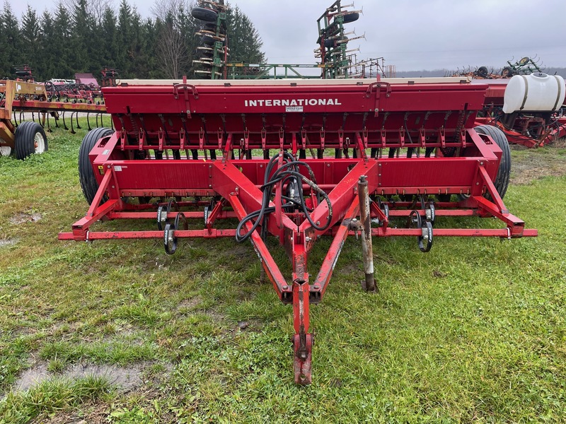 Tillage - Other  International Harvester 510 Seed Drill Grass Fertilizer - Track Eliminators Photo