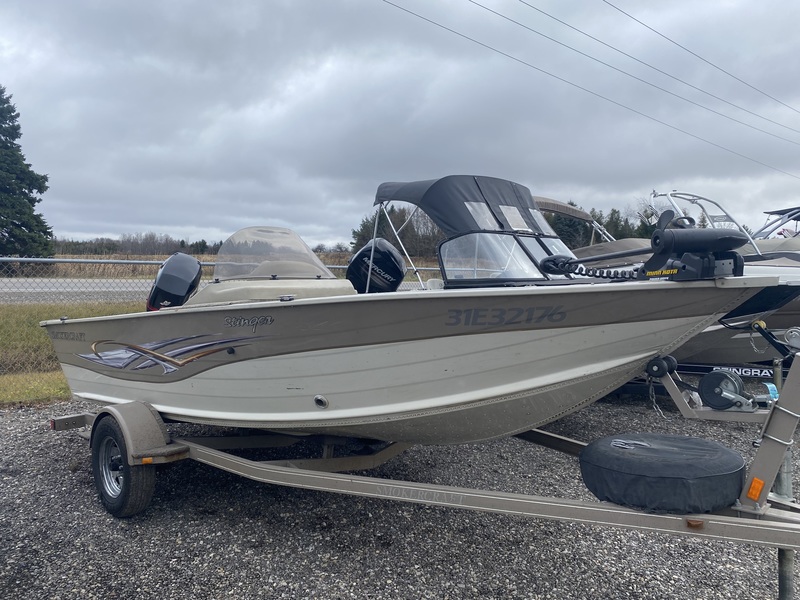 2005 SmokerCraft Stinger 161