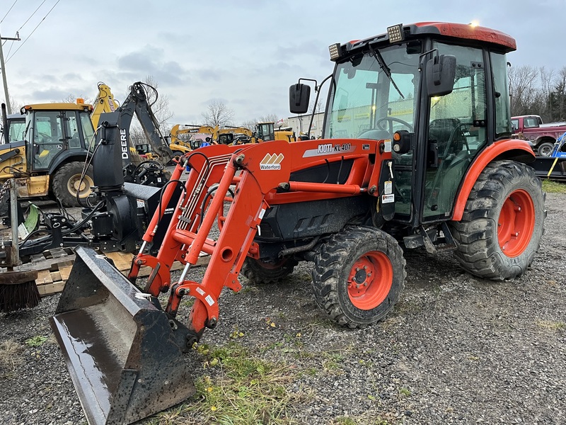 Kioti DK45SE Cab/Loader  