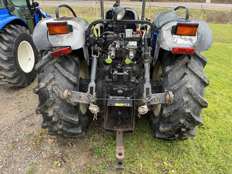 New Holland TN85F Tractor 