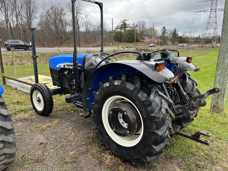 New Holland TN85F Tractor 