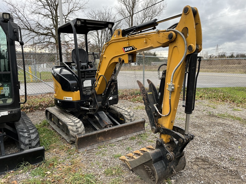 SANY SY26U Mini Excavator - DEMO Blowout 