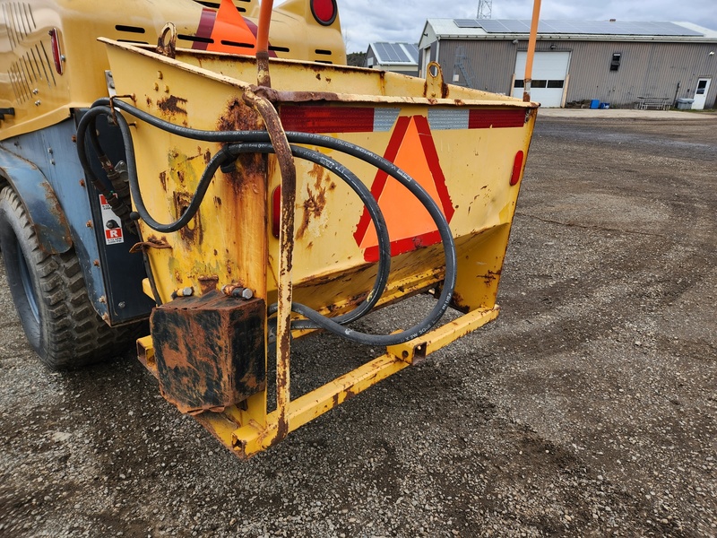 Snow Equipment  Cameleon 2010 Sidewalk Plow Photo