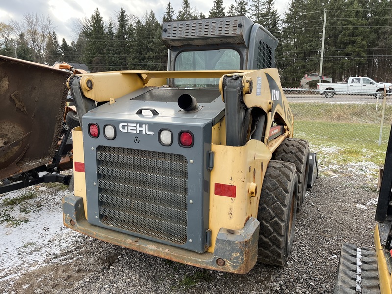 Gehl V270 Skid Steer Loader 