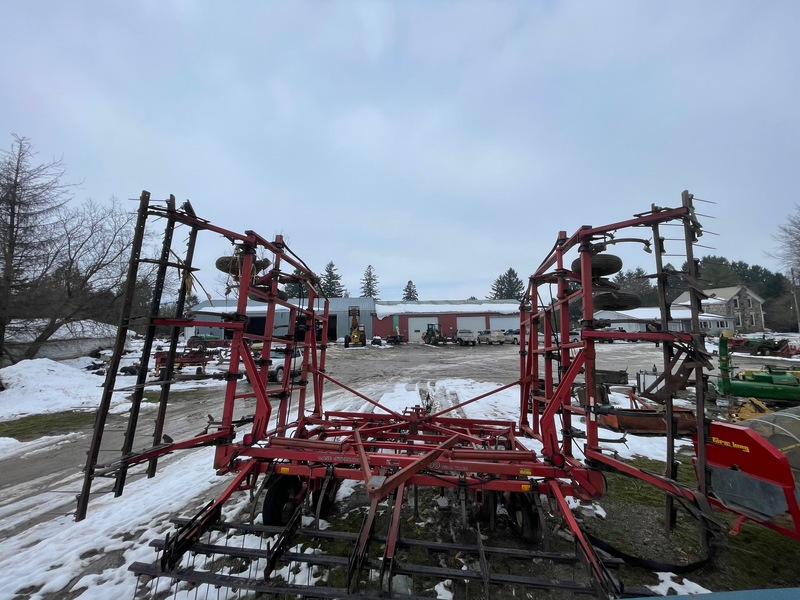 Tillage - Cultivators  Case IH 4900 35ft Cultivator with Finger Harrows Photo