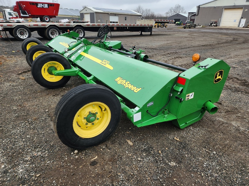 Mowers  John Deere 520 Stock Chopper Photo