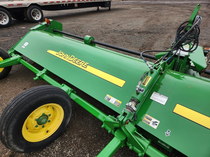 Mowers  John Deere 520 Stock Chopper Photo