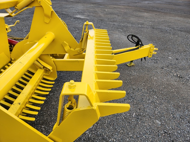 Rock Pickers and Rock Rakes  Degelman 570 Rock Picker Photo