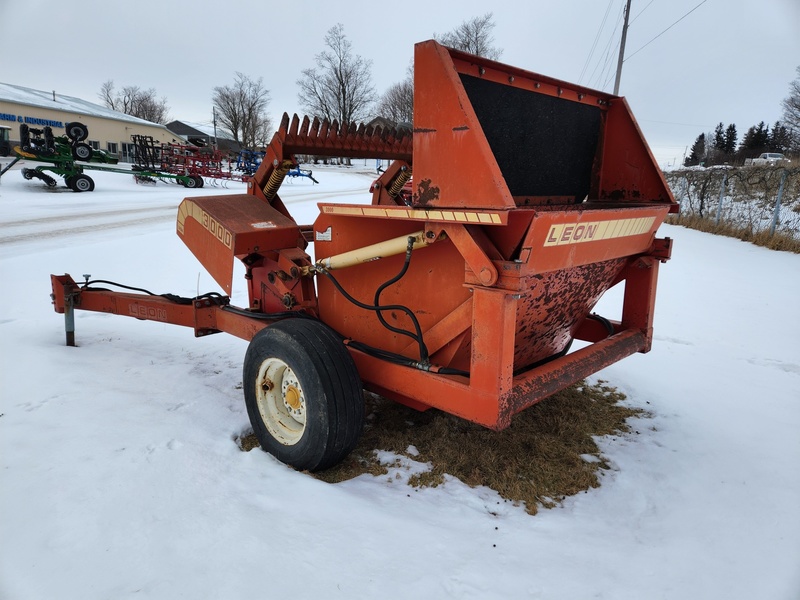 Rock Pickers and Rock Rakes  Leon 3000 Rock Picker  Photo