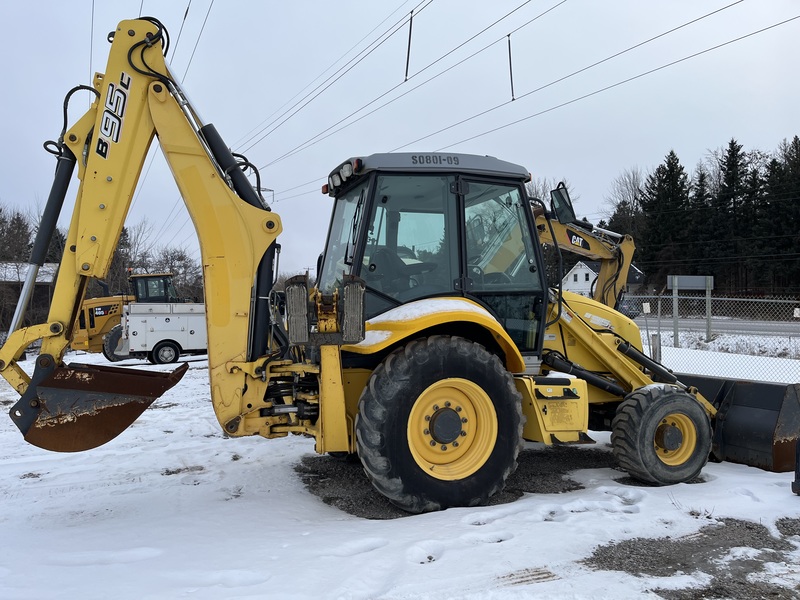 New Holland B95C Loader Backhoe -low hours