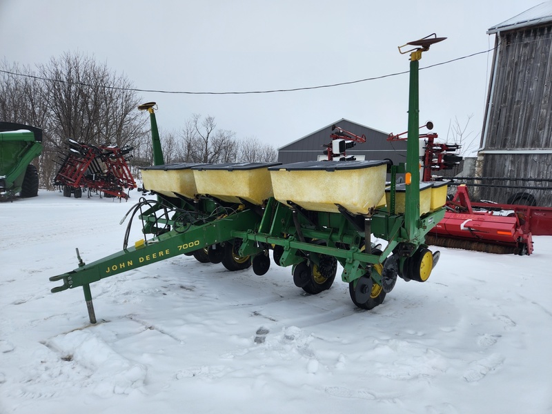 John Deere 7000 Planter 