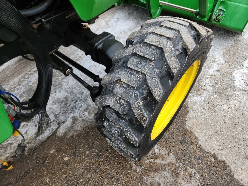 Tractors - Compact  John Deere 3520 Tractor  Photo