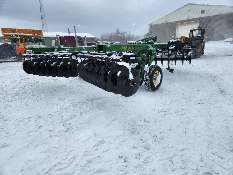 Tillage Equipment  John Deere 510 Disc Ripper Photo