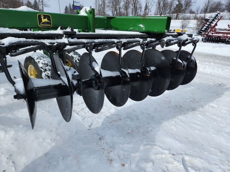 Tillage Equipment  John Deere 510 Disc Ripper Photo