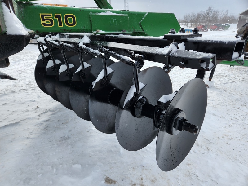 Tillage Equipment  John Deere 510 Disc Ripper Photo