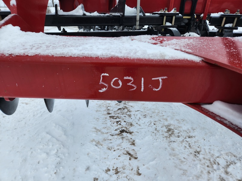 Soil Savers and Chisel Plows  Case IH 690 Disc Ripper Photo