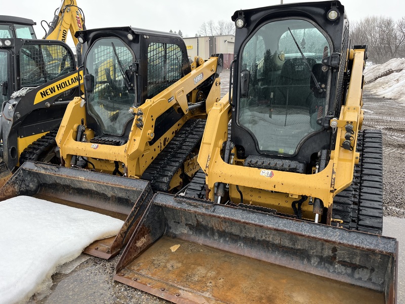 Caterpillar 249D3 Compact Track Loader 