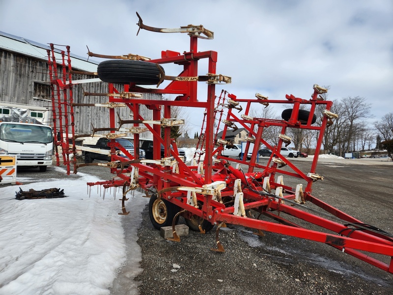 Cultivators  Wil-rich 2500 Cultivator  Photo